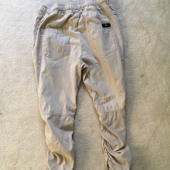 Beige sweatpants with scrunched pant legs - Picture 4 of 5